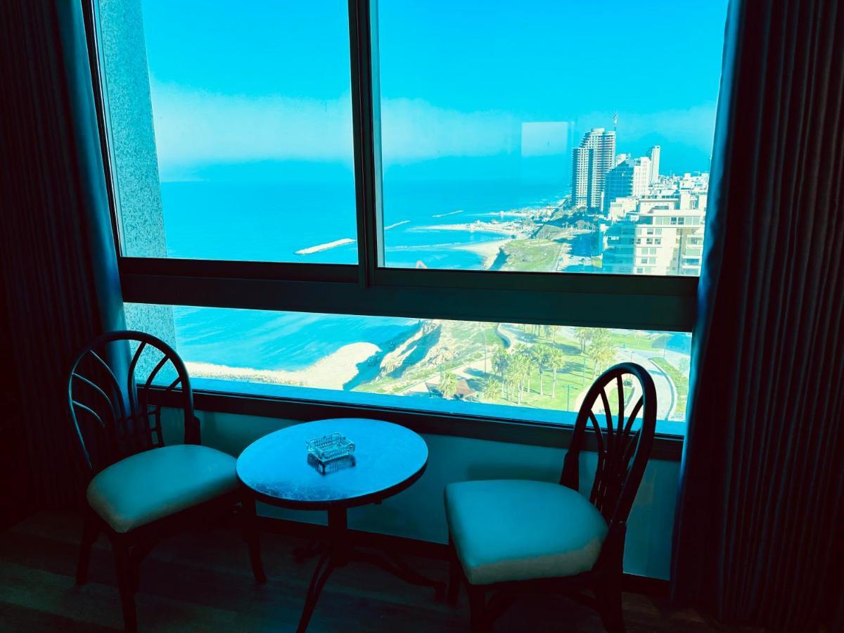 Carmel Holiday Apartments Нетанья Екстер'єр фото