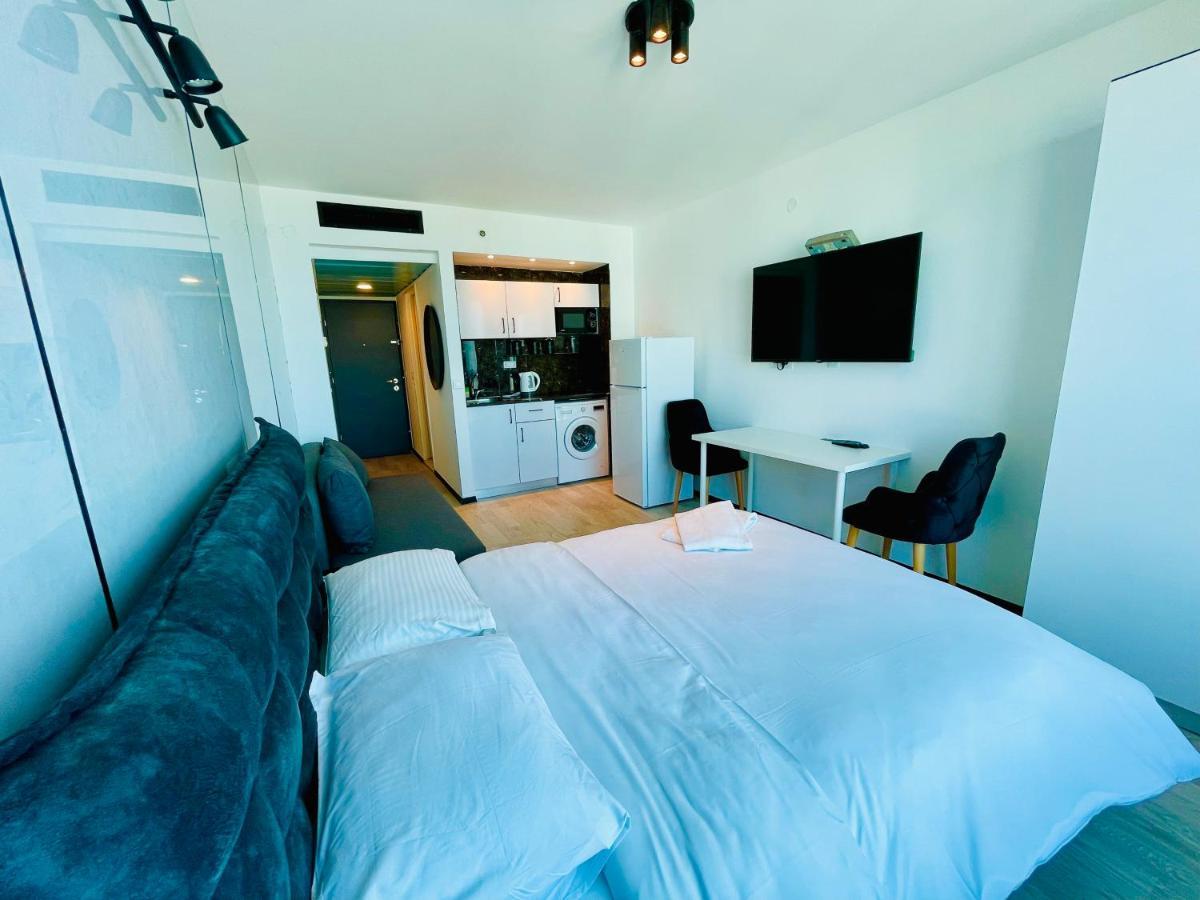 Carmel Holiday Apartments Нетанья Екстер'єр фото