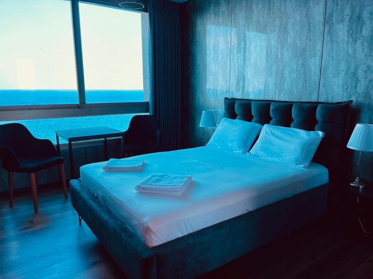 Carmel Holiday Apartments Нетанья Екстер'єр фото