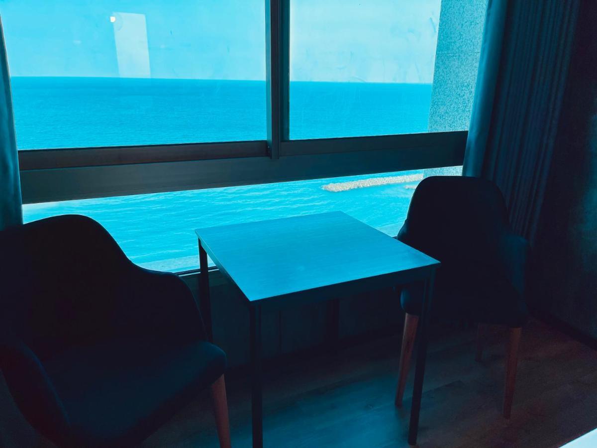 Carmel Holiday Apartments Нетанья Екстер'єр фото