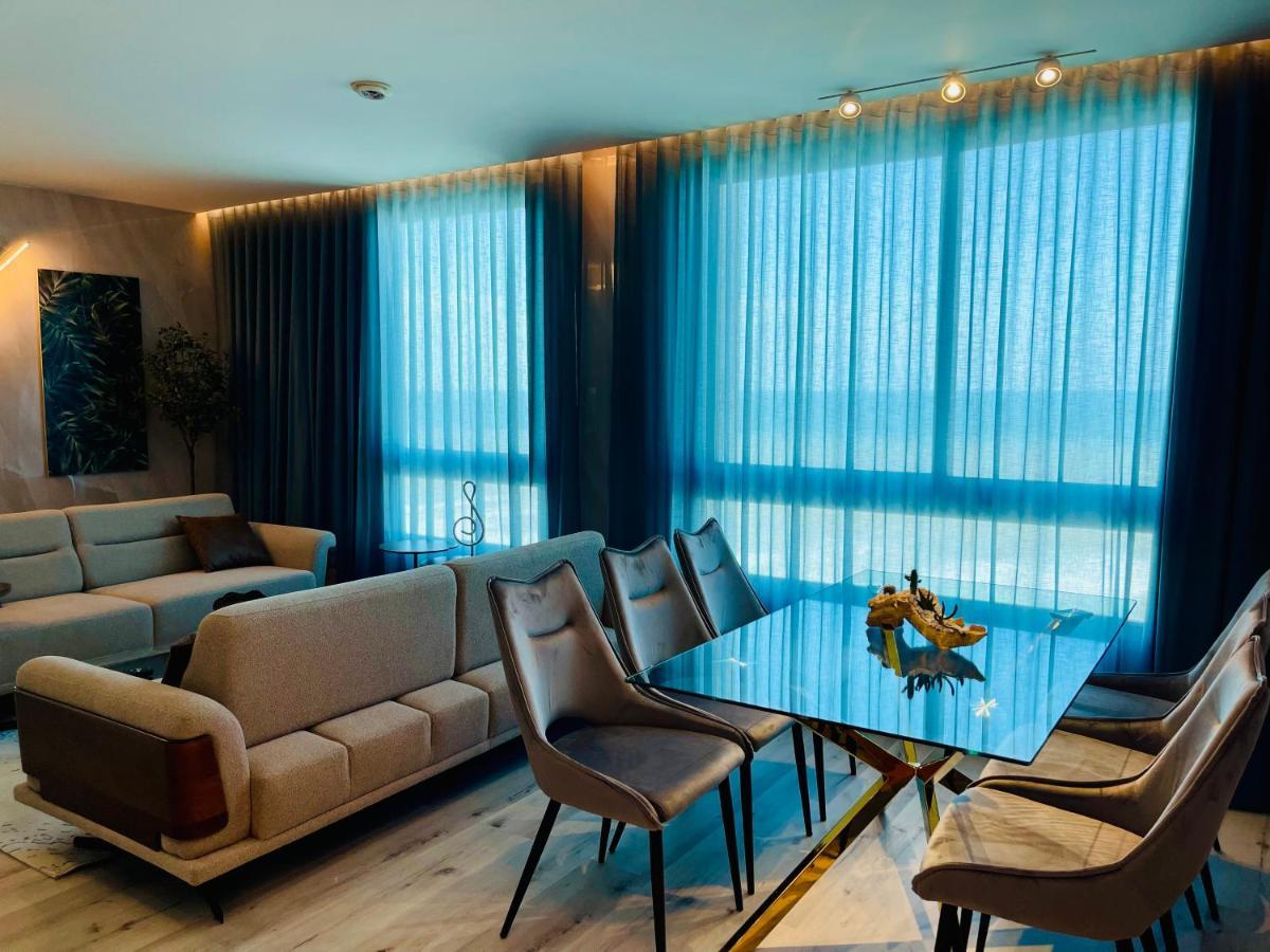 Carmel Holiday Apartments Нетанья Екстер'єр фото