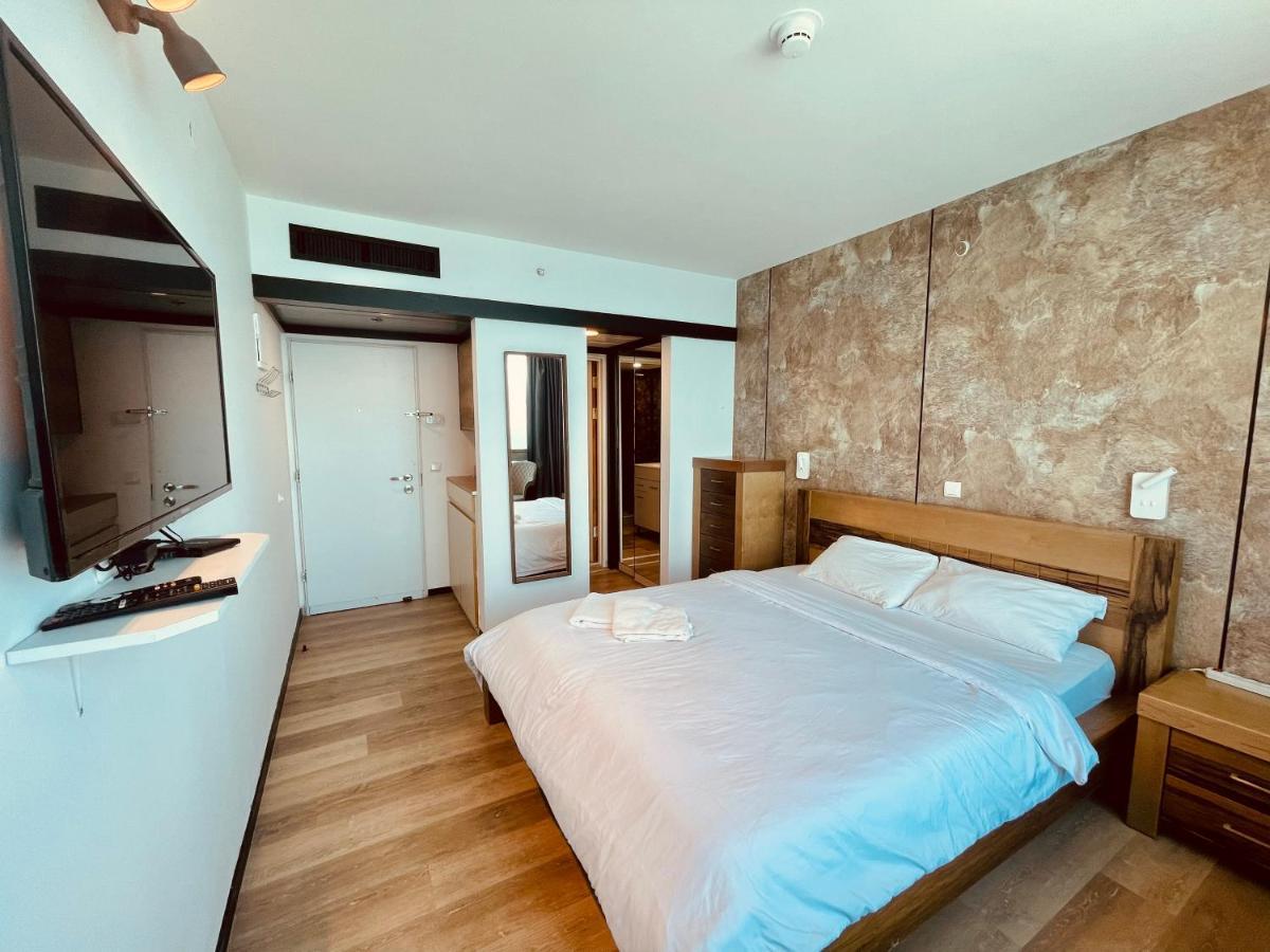 Carmel Holiday Apartments Нетанья Екстер'єр фото