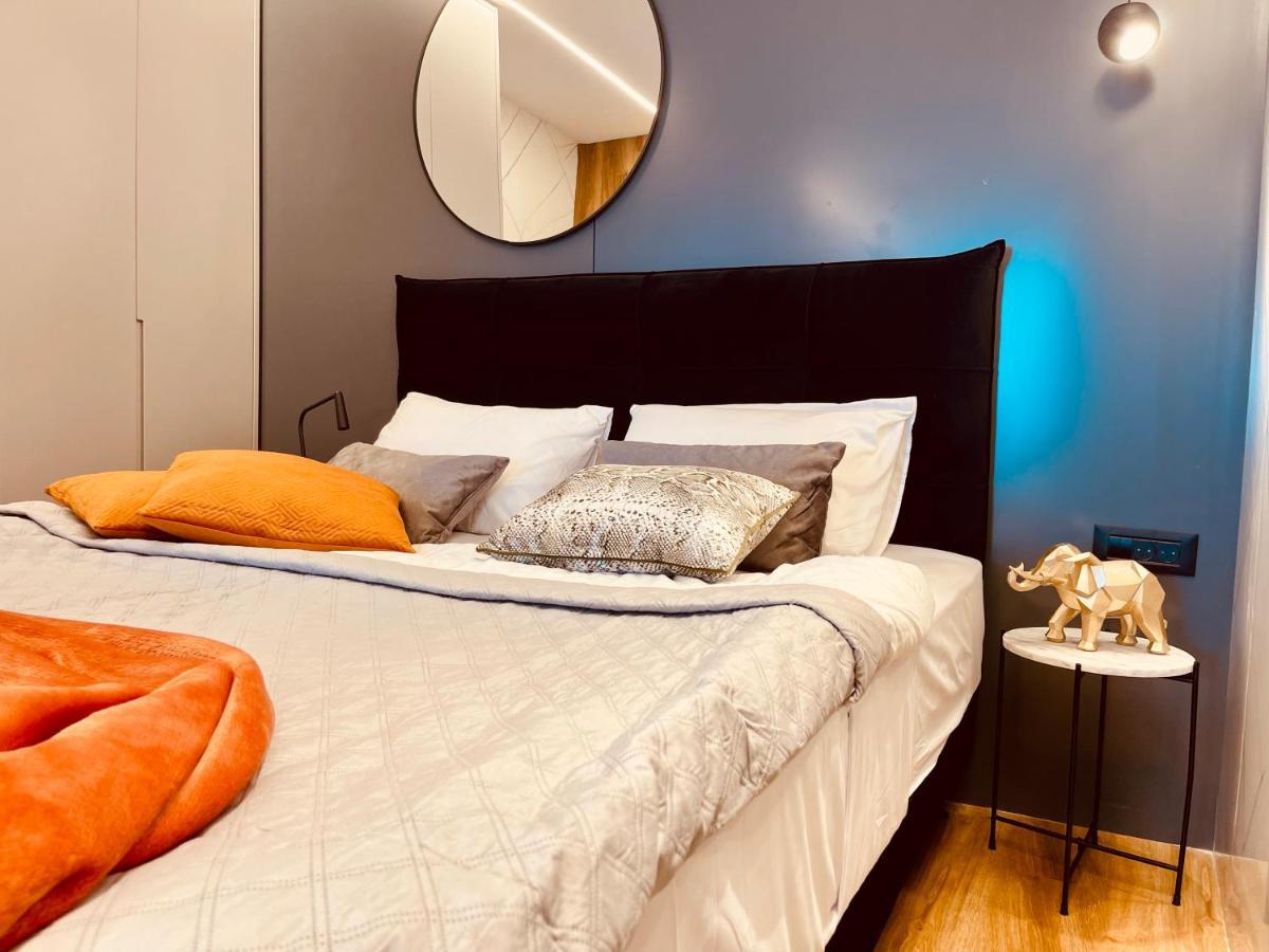 Carmel Holiday Apartments Нетанья Екстер'єр фото