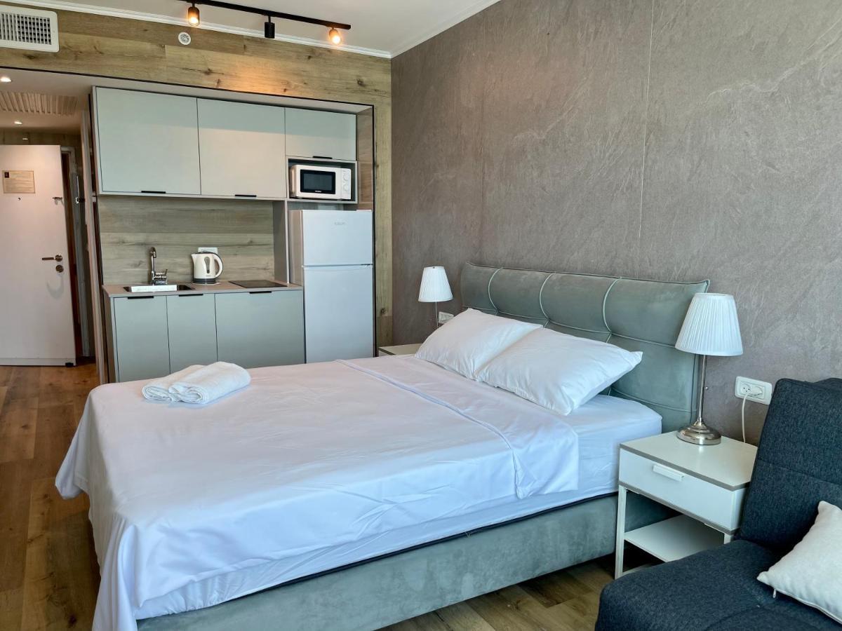 Carmel Holiday Apartments Нетанья Екстер'єр фото