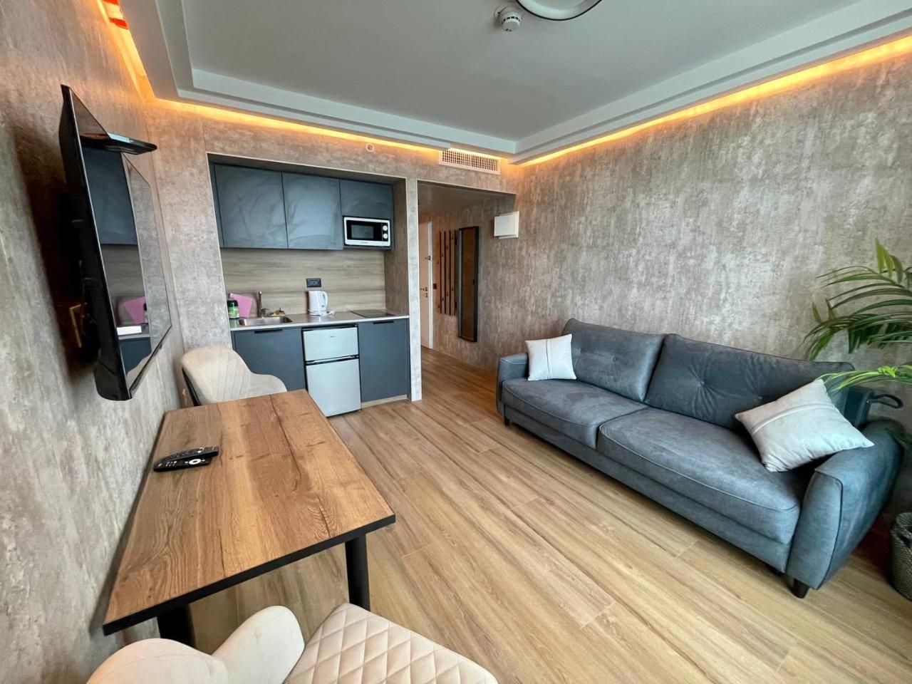 Carmel Holiday Apartments Нетанья Екстер'єр фото