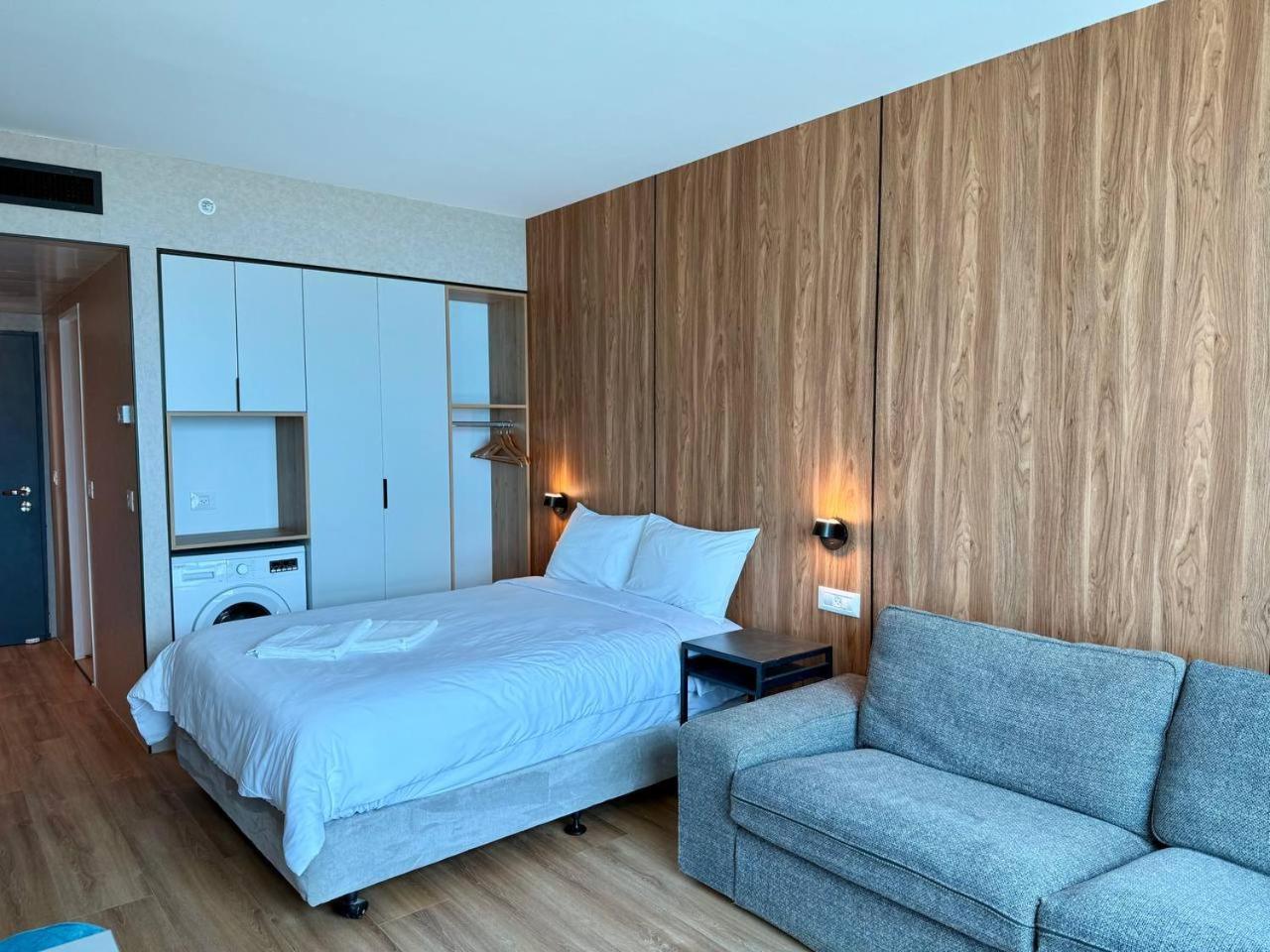 Carmel Holiday Apartments Нетанья Екстер'єр фото